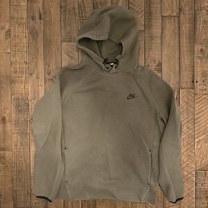 Nike Tech Fleece Olive Green Pullover